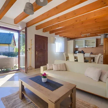 度假居 Haus Claudia *